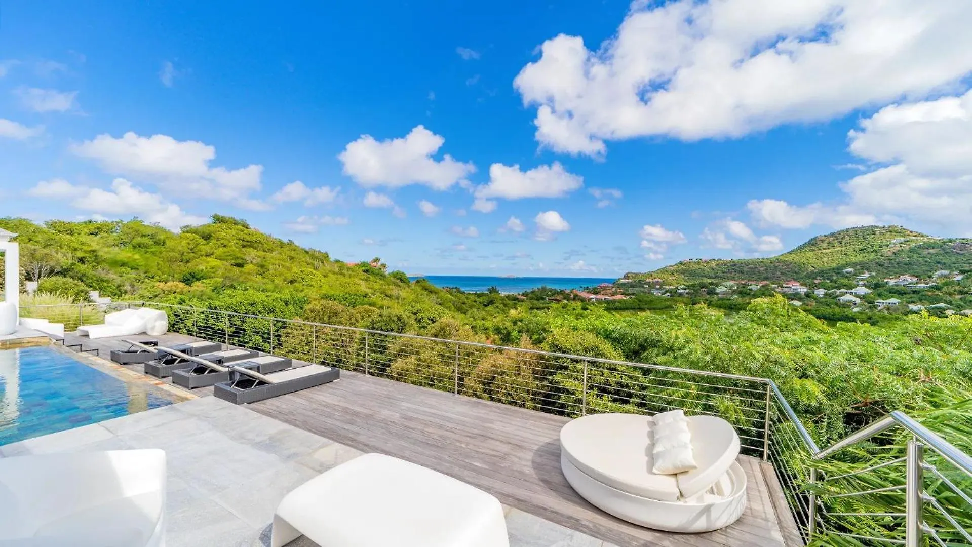 Amazing Villa With Views Over the Bay Gustavia