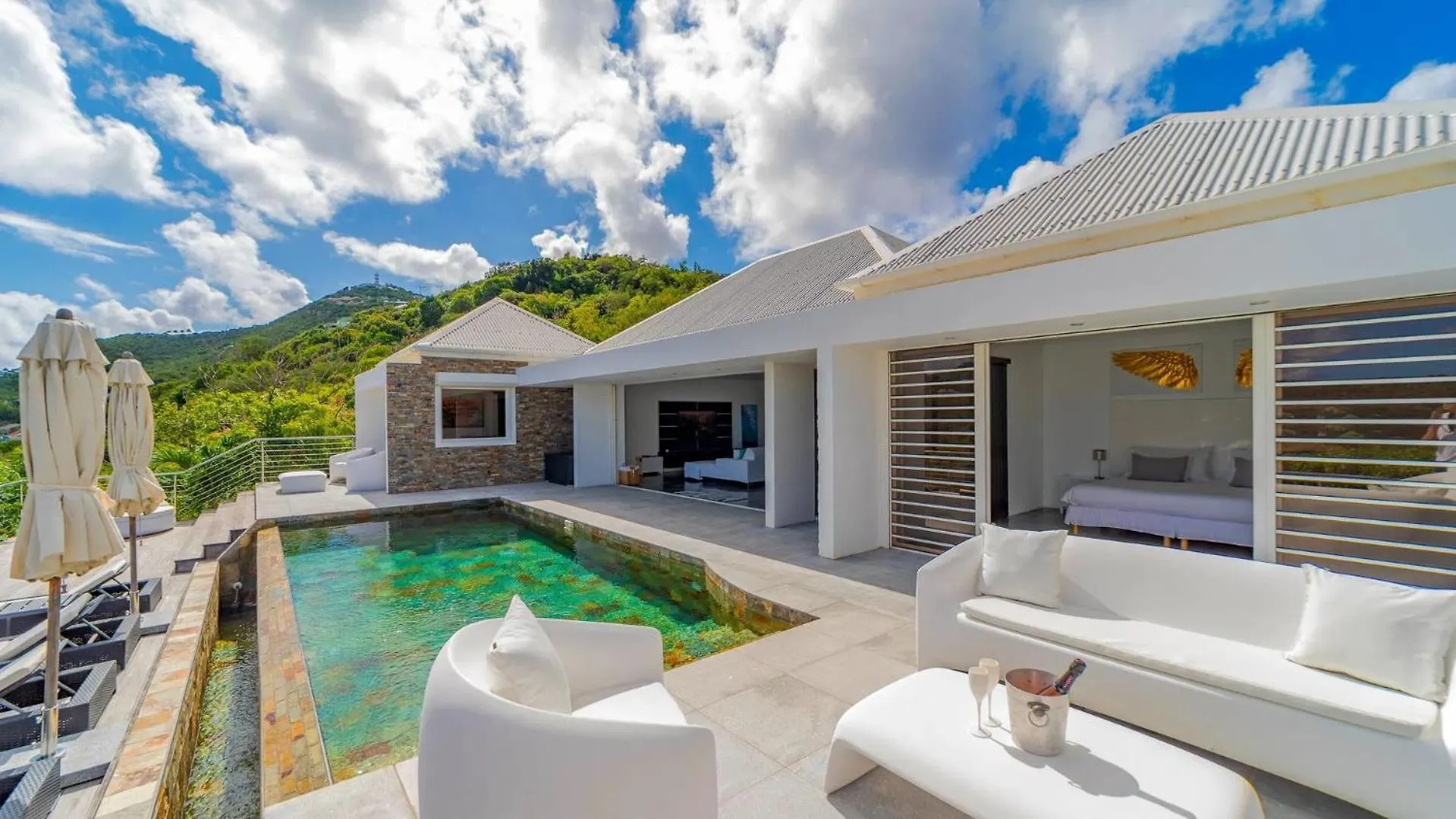 Amazing Villa With Views Over the Bay غوستافي 0*,  سانت بارتيليمي