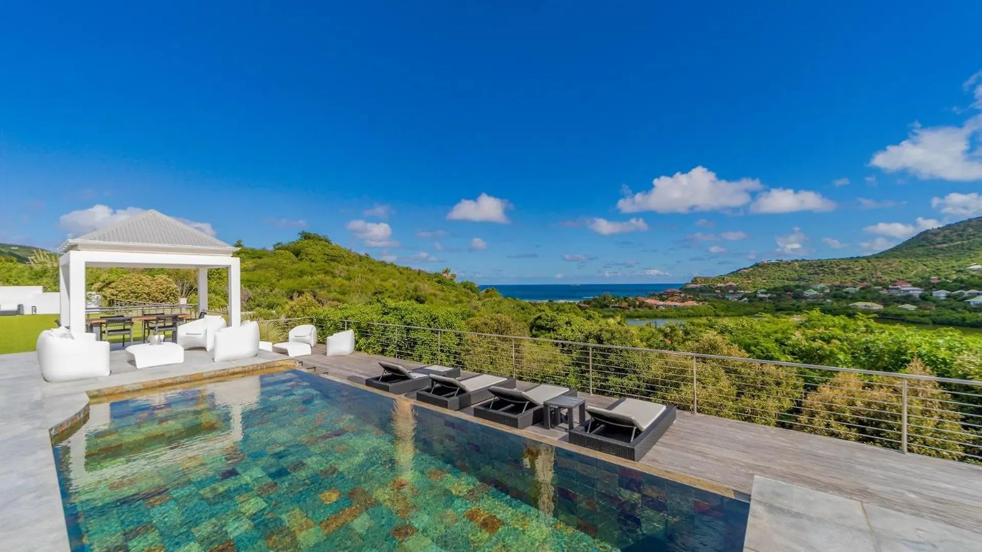 Amazing Villa With Views Over the Bay غوستافي 0*,  سانت بارتيليمي